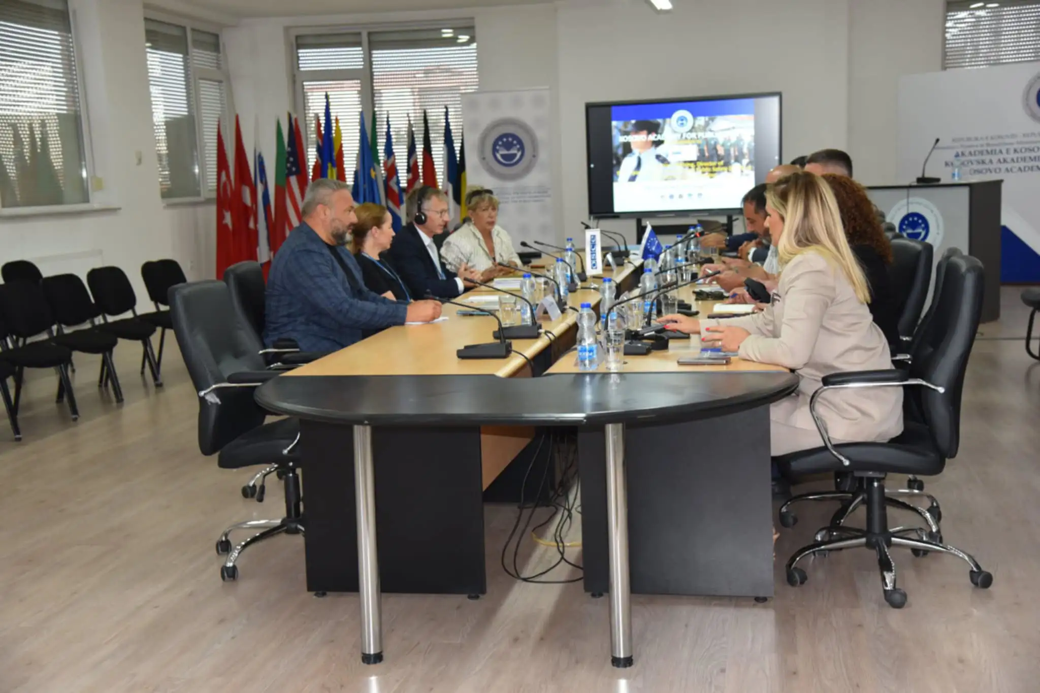 Drejtori për Rend e Siguri Publike i OSBE-së Bertram Welsing vizitoi Akademinë  e Kosovës për Siguri Publike